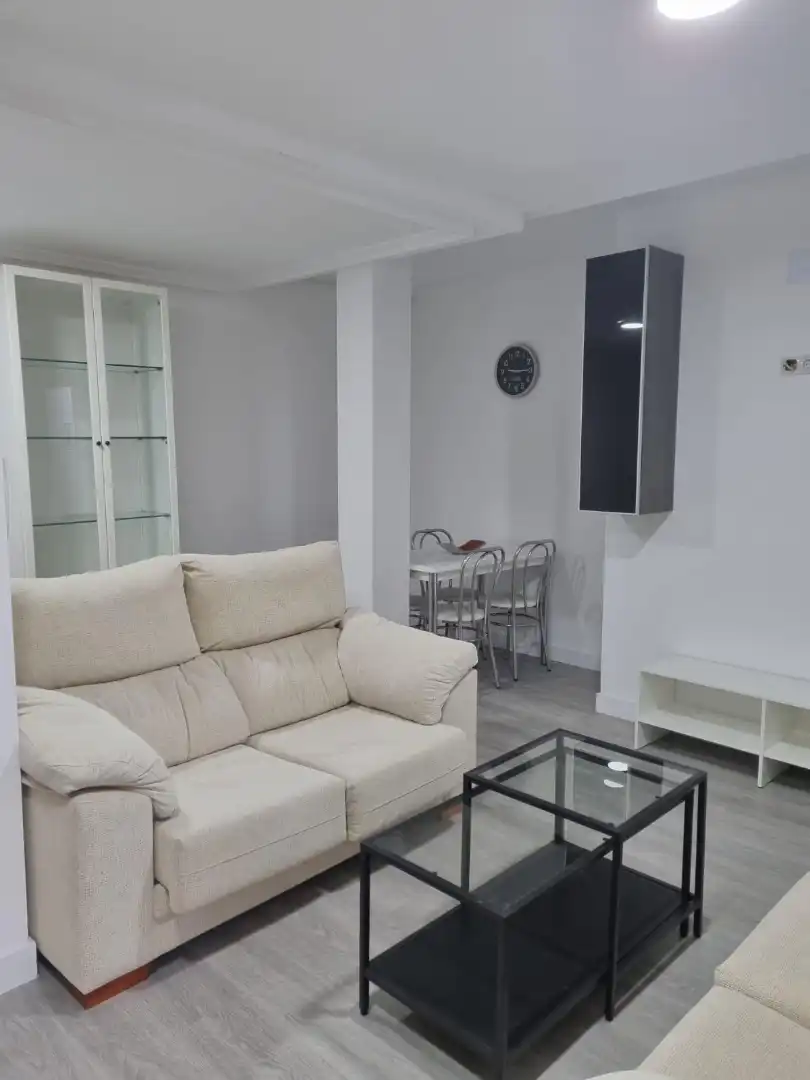 Habitación 120 m², Ávila