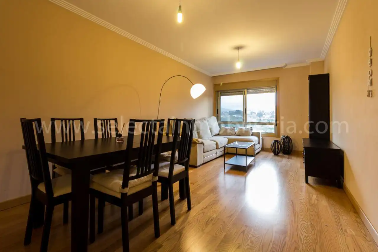 Piso de 90 m² en Pontevedra