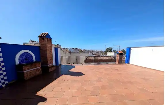 Habitación 504 m², Linares