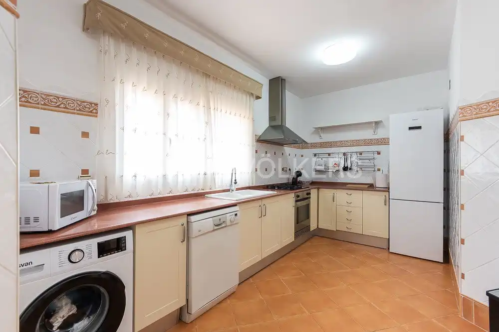 Casa de 250 m² a Nàquera
