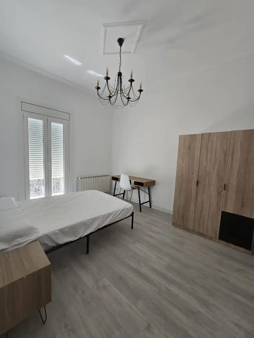 Habitación 135 m², Lérida