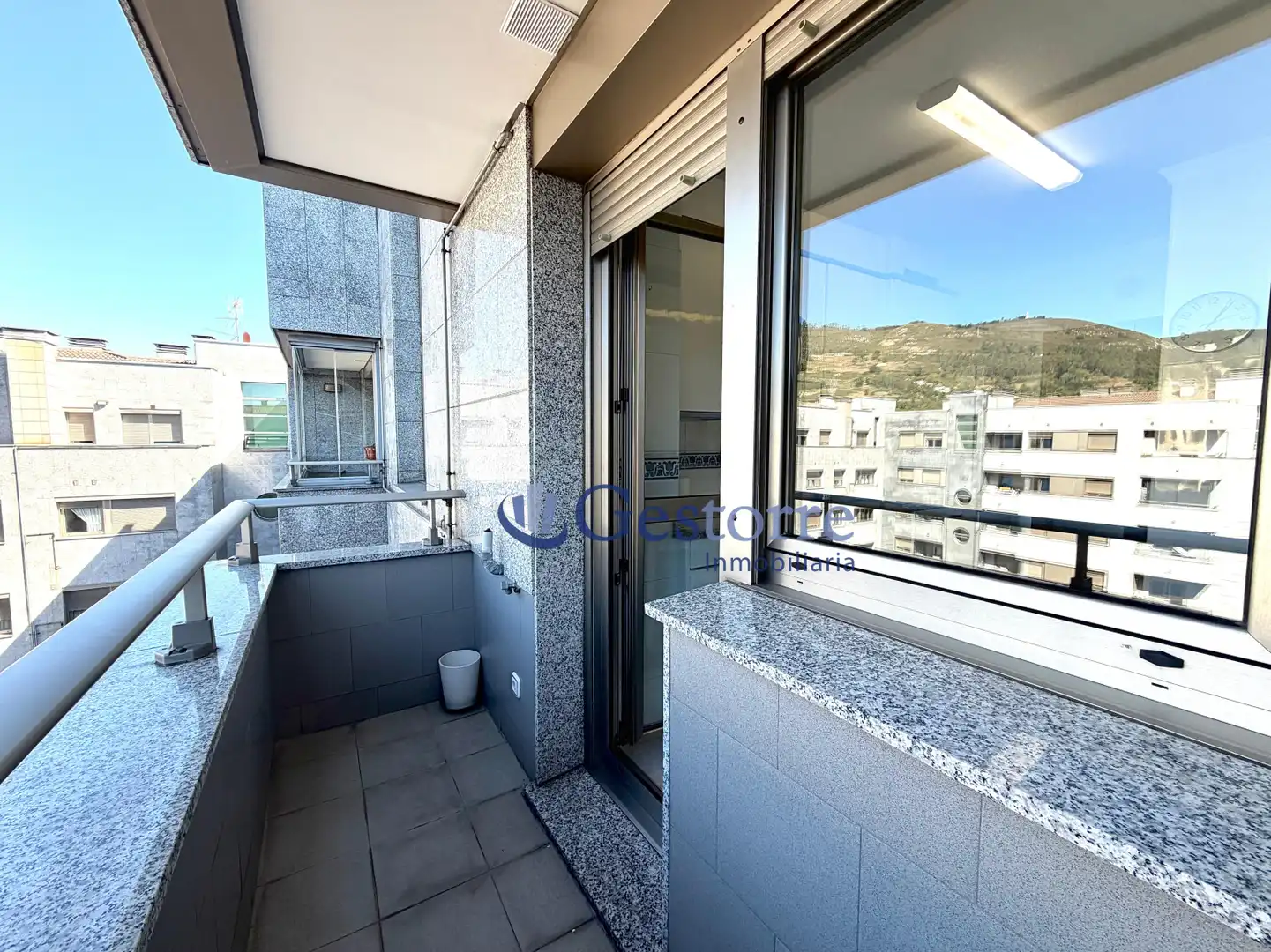 Pis de 77 m² a Oviedo