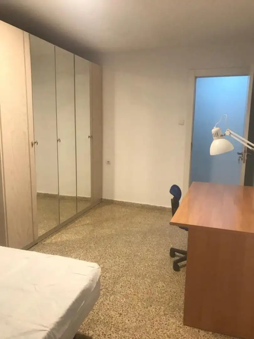 Habitación 149 m², Granada