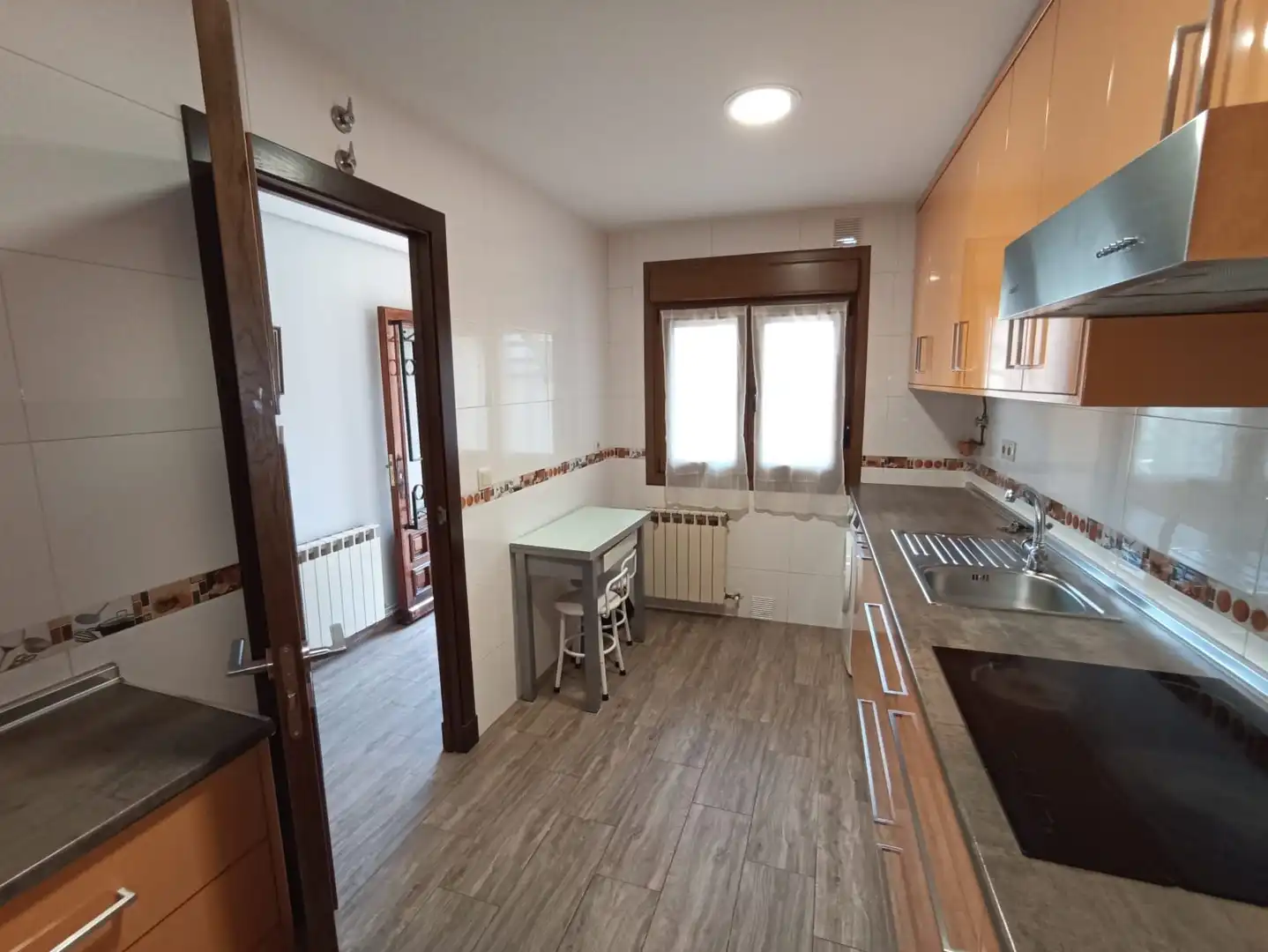 Flat 90 m² in Las Navas del Marqués