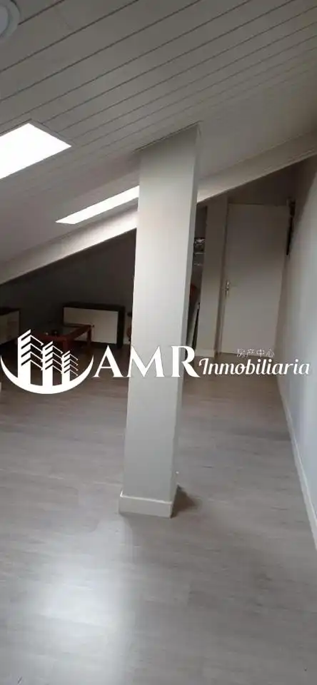 Wohnung 106 m² in Parla