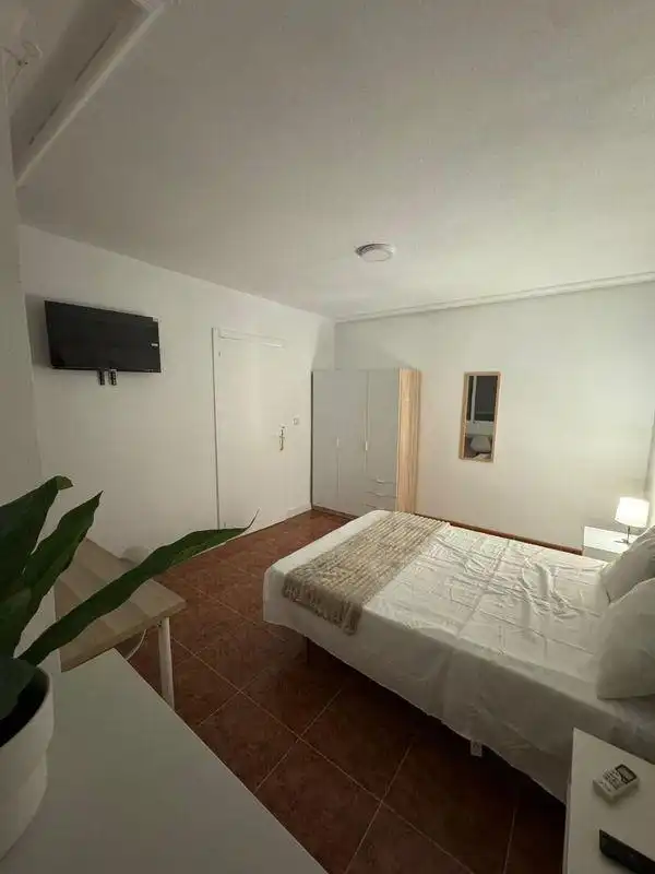 Chambre à louer, Molina de Segura