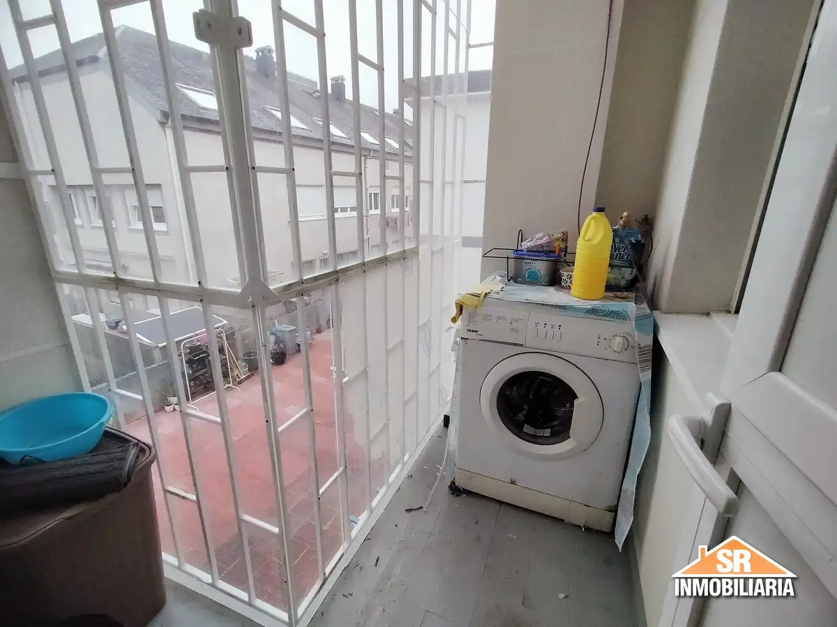 Piso de 70 m² en Oleiros