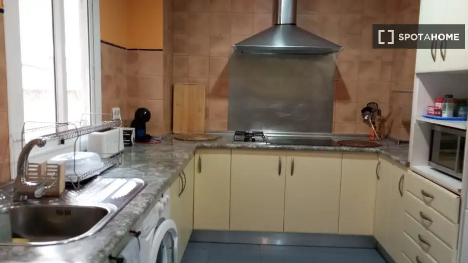 Habitación 115 m², Alicante