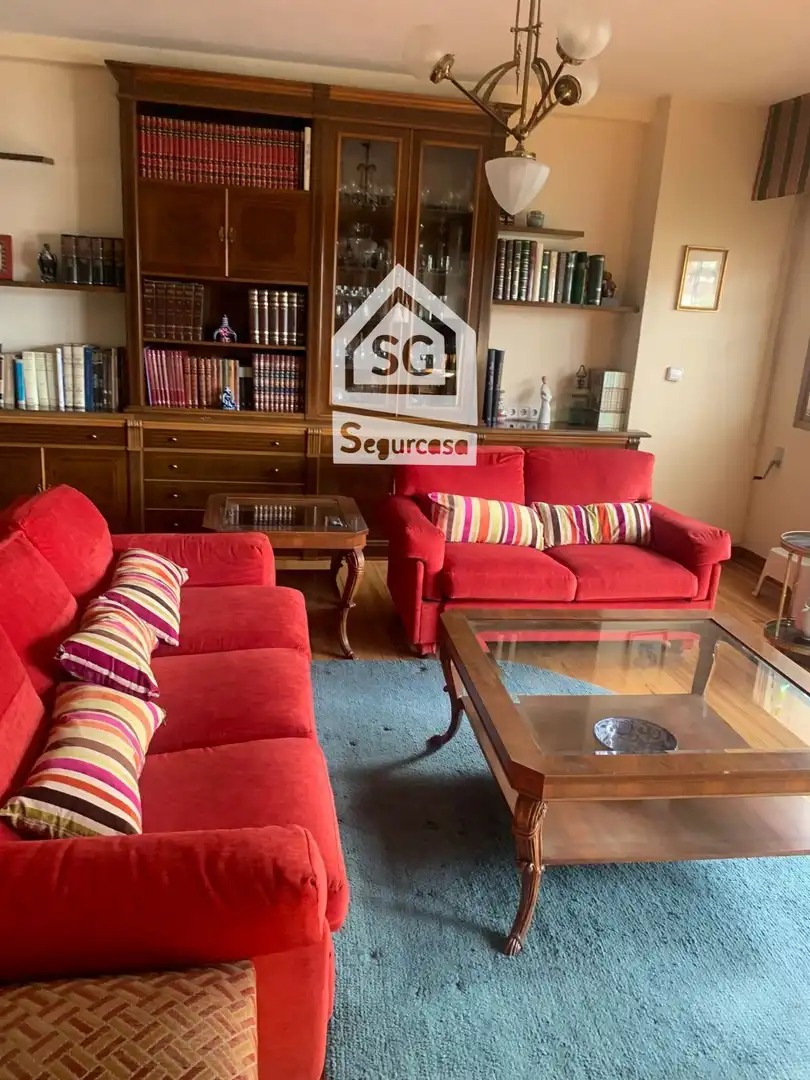 Piso de 229 m² en Ourense
