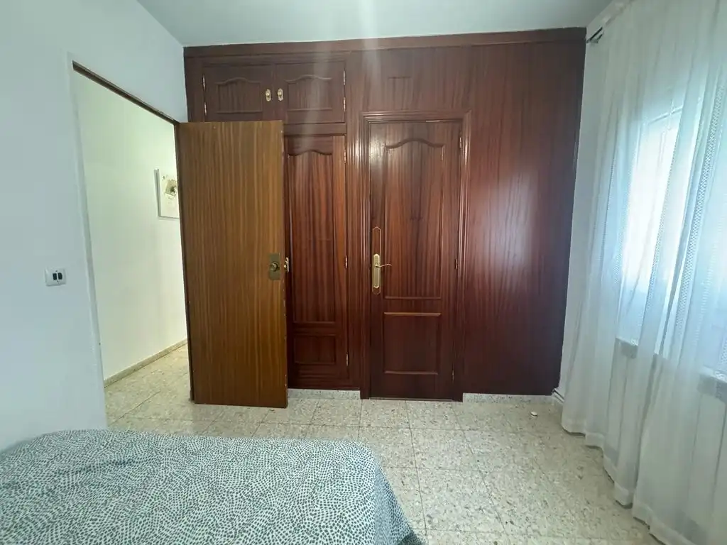 Piso de 85 m² en Cáceres