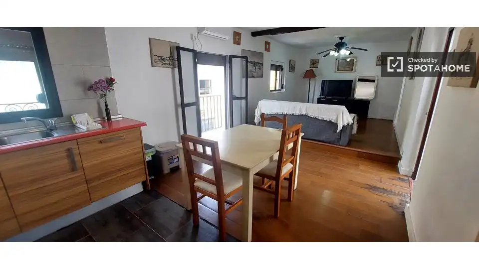 Habitación 81 m², Sevilla