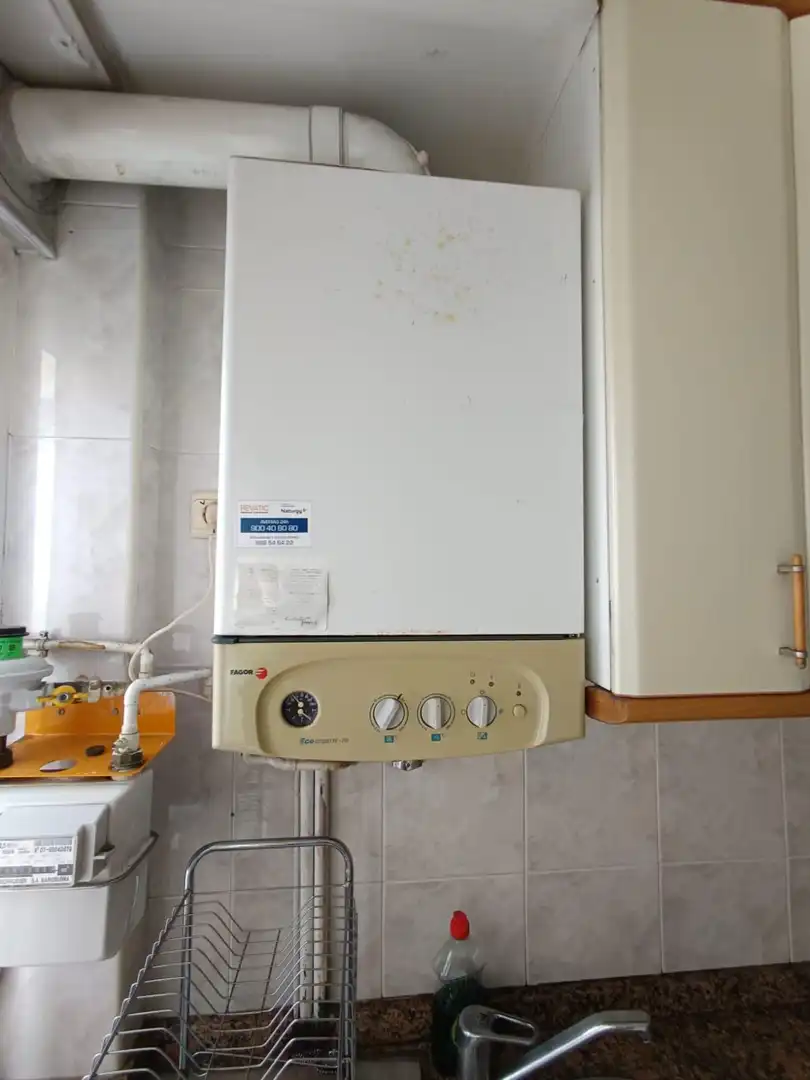 Habitación 79 m², Ourense