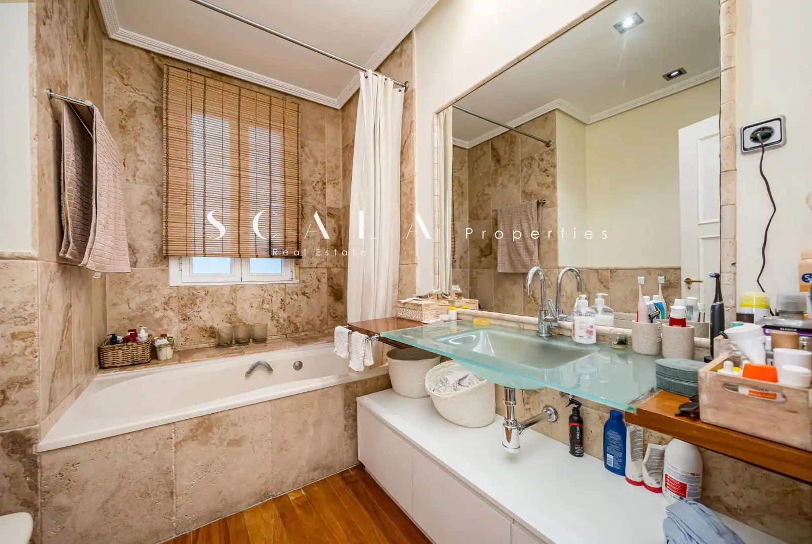 Wohnung 111 m² in Madrid