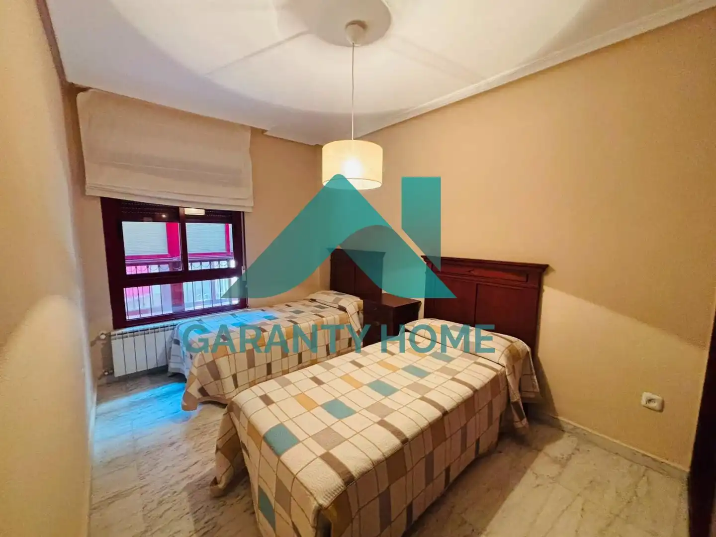Piso de 85 m² en Cáceres
