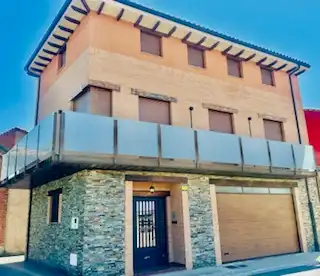 Casa de 200 m² a Onzonilla
