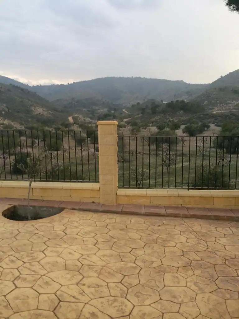 Casa de 180 m² en Taberno