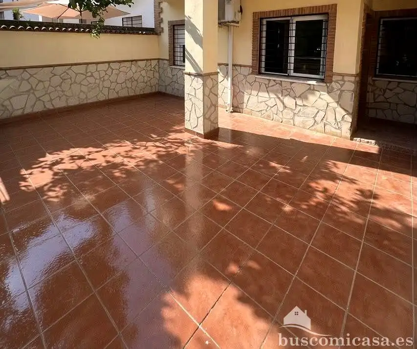 Casa de 94 m² a Mengíbar