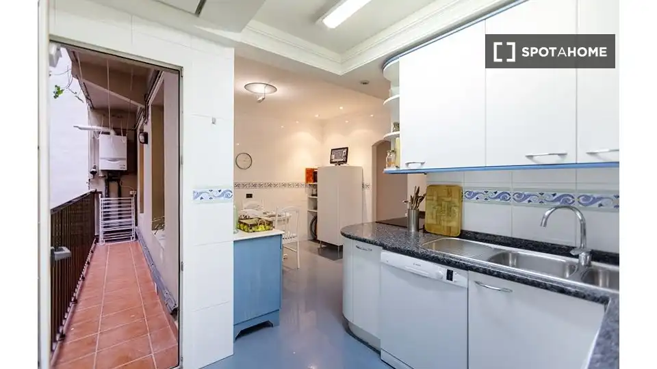 Habitación 196 m², Bilbao