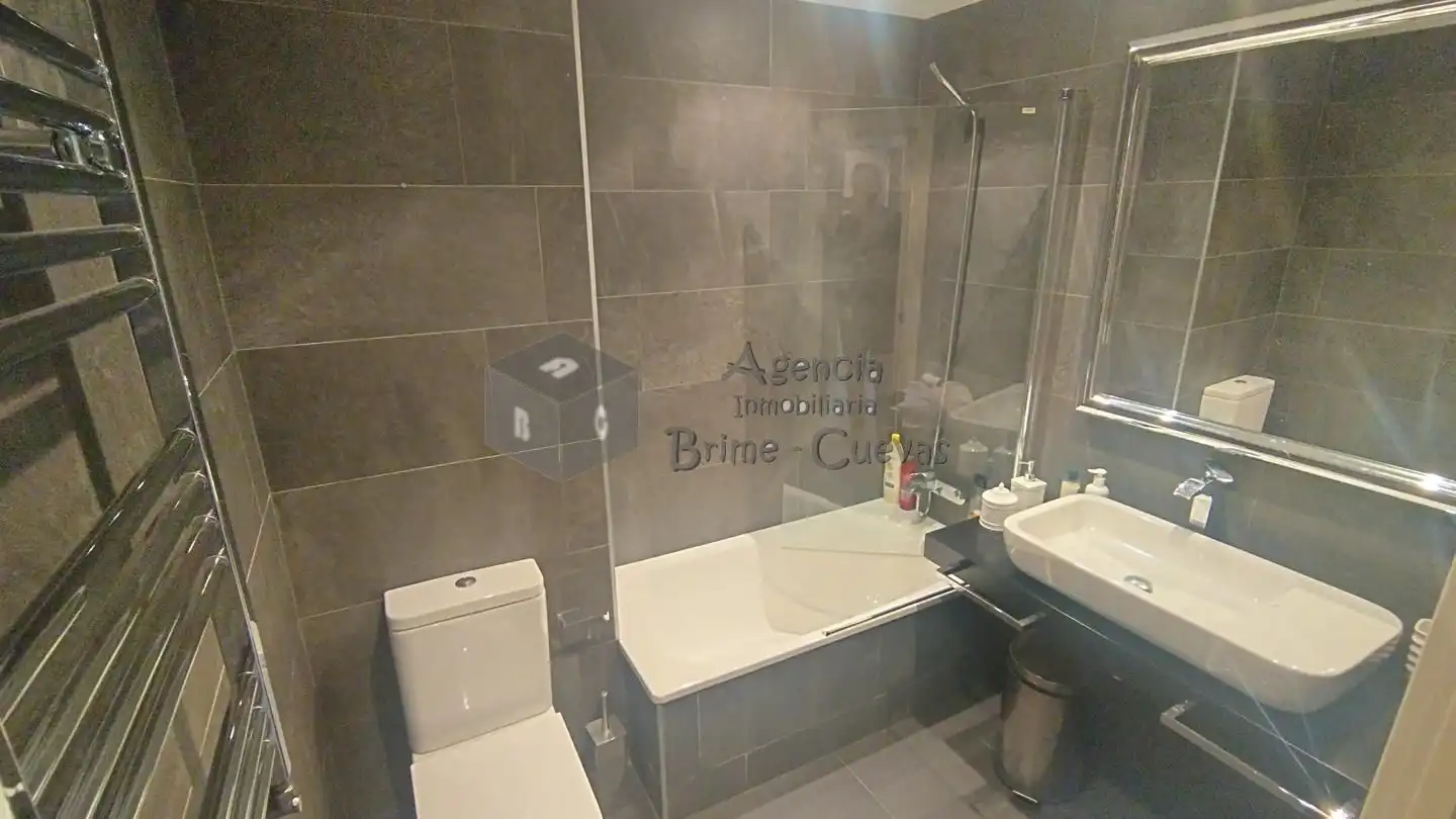 Piso de 94 m² en Oviedo