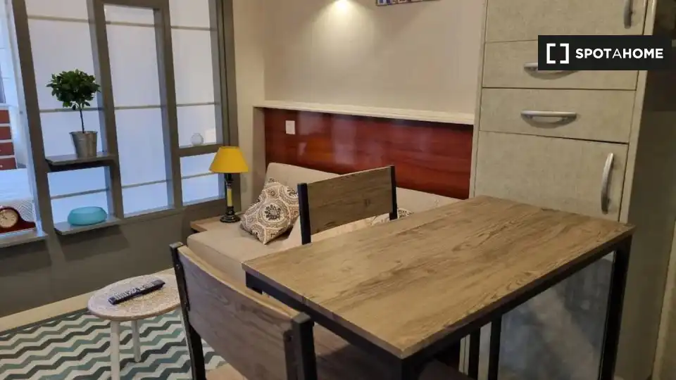 Habitación 35 m², Oviedo
