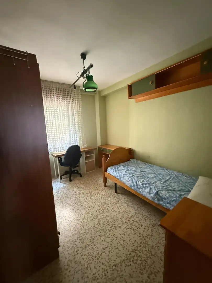 Piso de 85 m² en Granada