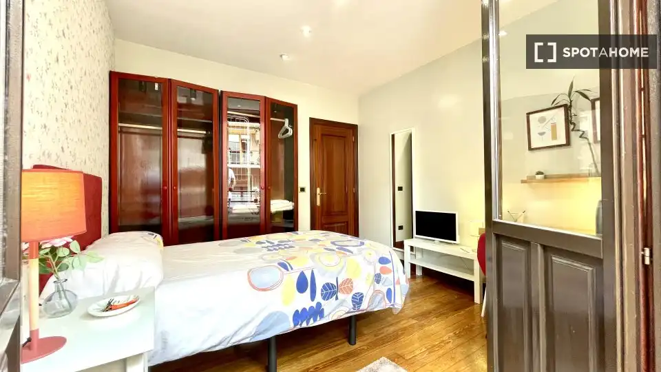 Habitación 138 m², Bilbao