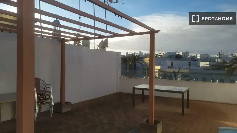 Habitación 81 m², Cádiz