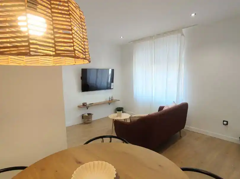 Habitación 90 m², Ávila