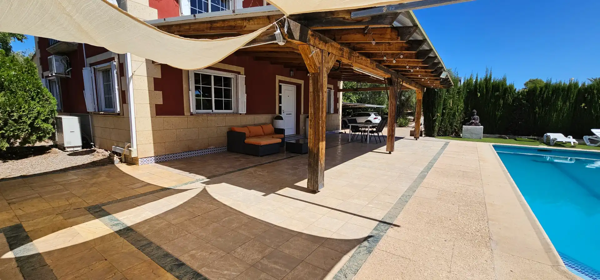 Casa de 250 m² en Totana