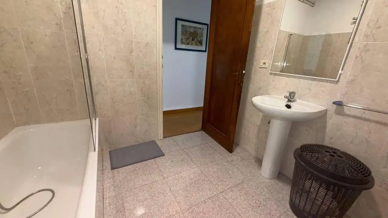 Piso de 95 m² en Ourense