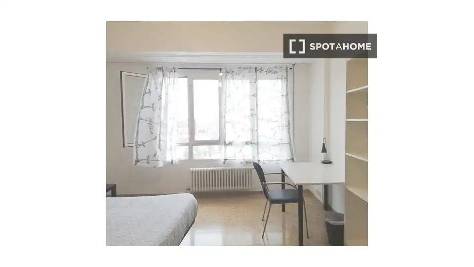 Habitación 150 m², Zaragoza