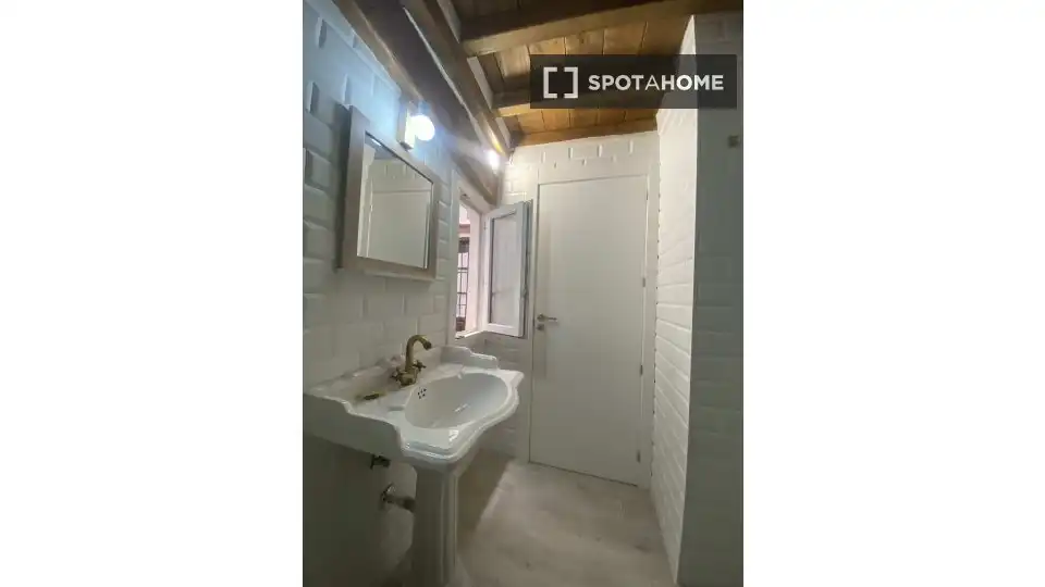 Habitación 62 m², Granada