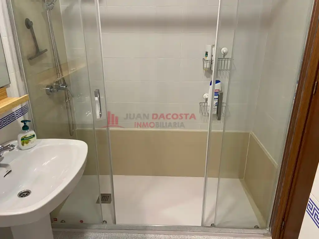 Piso de 80 m² en Huelva