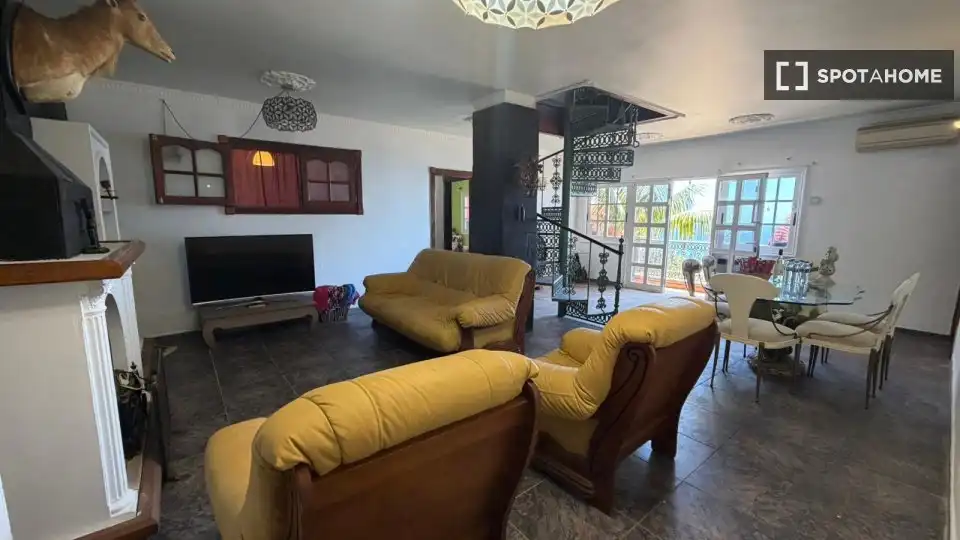 Habitación 460 m², Arafo