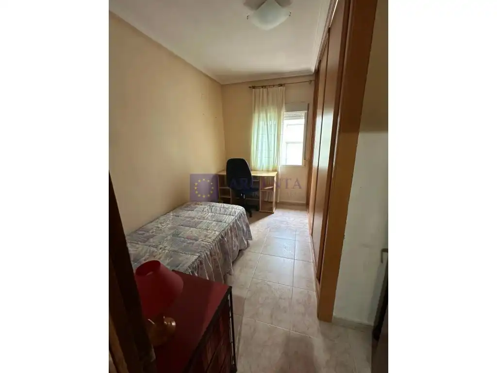 Piso de 100 m² en Cáceres