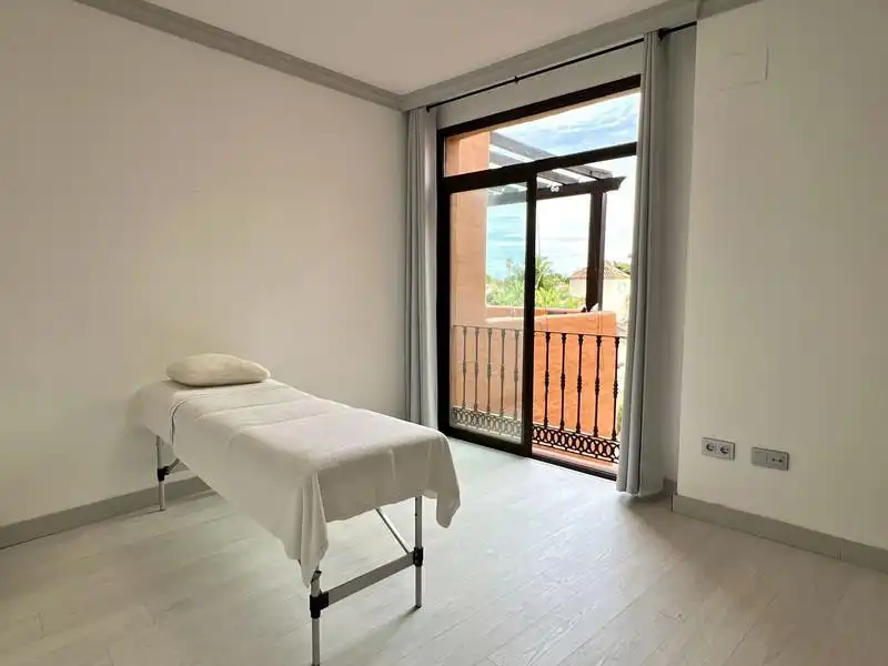Pis de 235 m² a Estepona