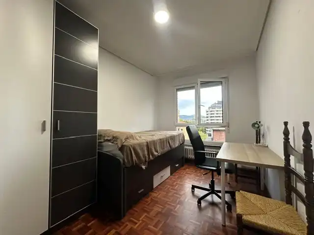 Pis de 130 m² a Pamplona