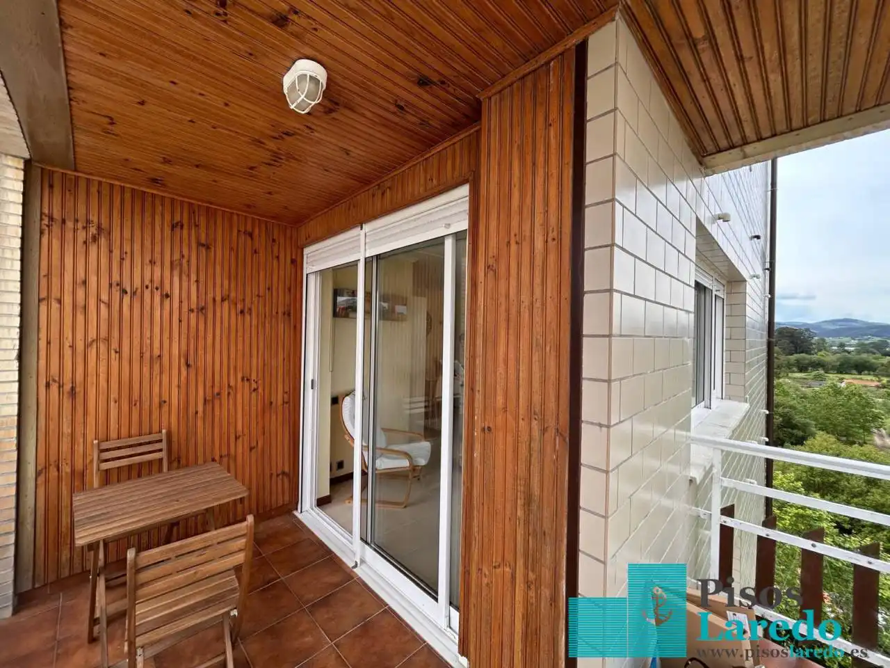 Piso de 65 m² en Laredo