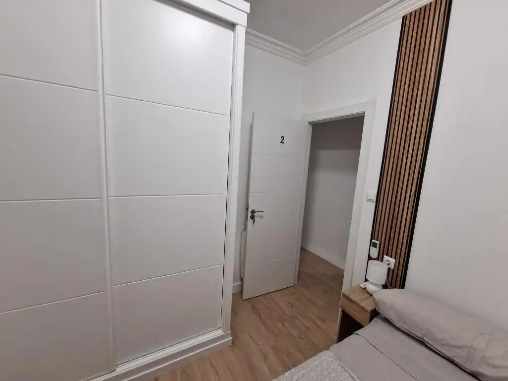 Zimmer 120 m², Ourense