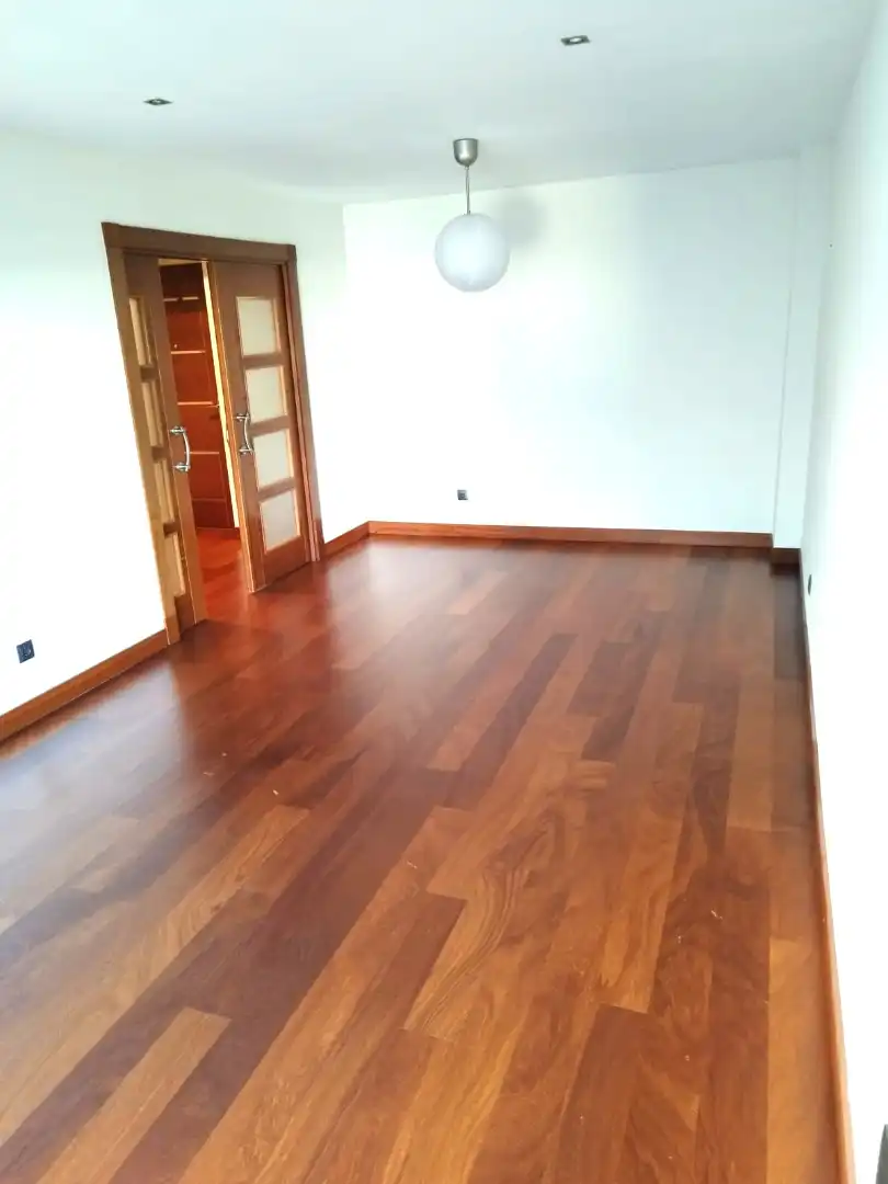 Wohnung 76 m² in Vigo