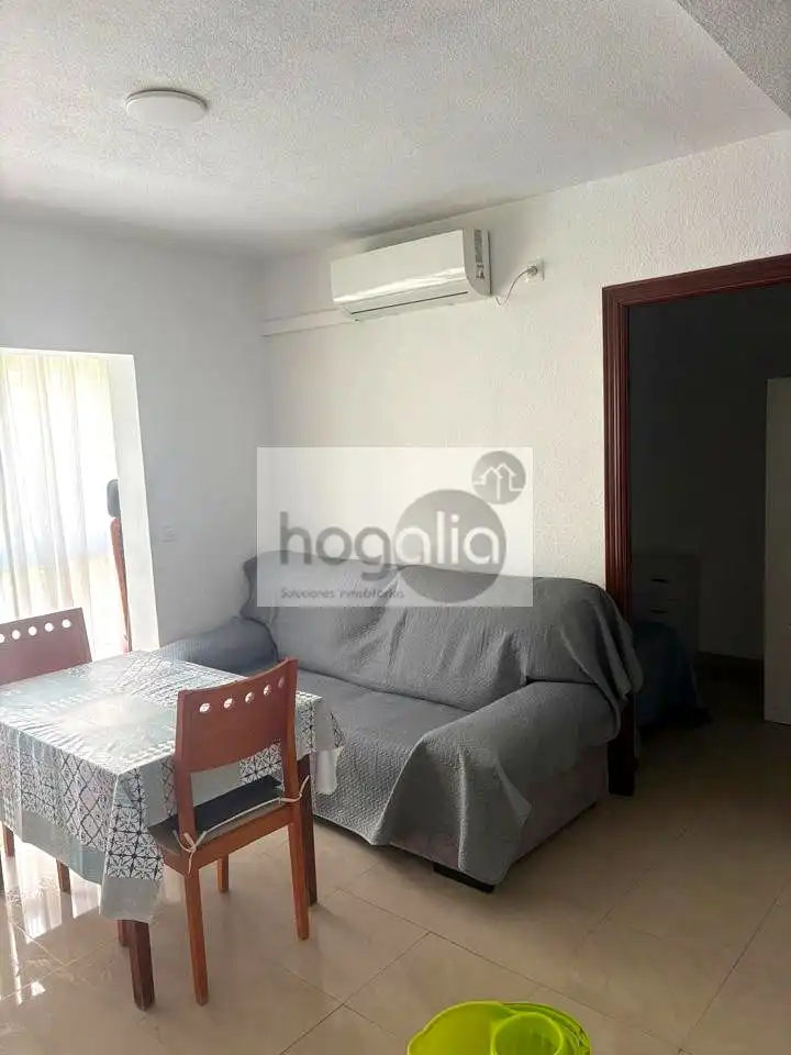 Habitación 65 m², Sevilla