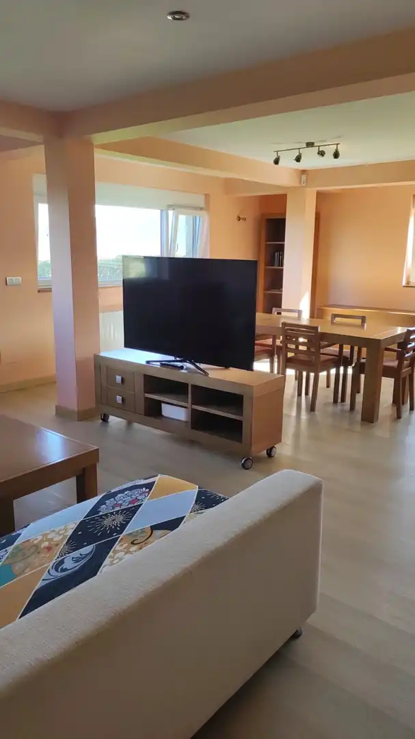 Wohnung 398 m² in Miengo