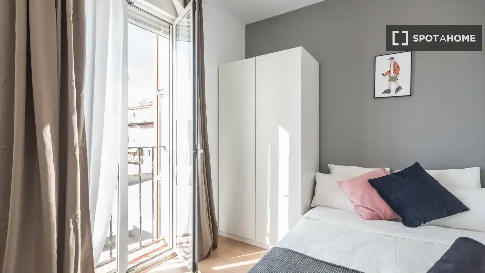 Habitación 140 m², Madrid