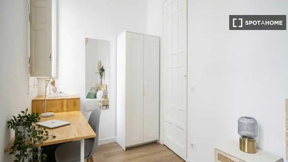 Habitación 250 m², Madrid