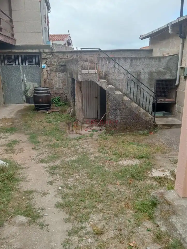 Casa de 80 m² en San Cibrao das Viñas