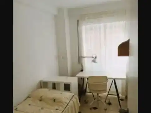 Piso de 85 m² en Sevilla