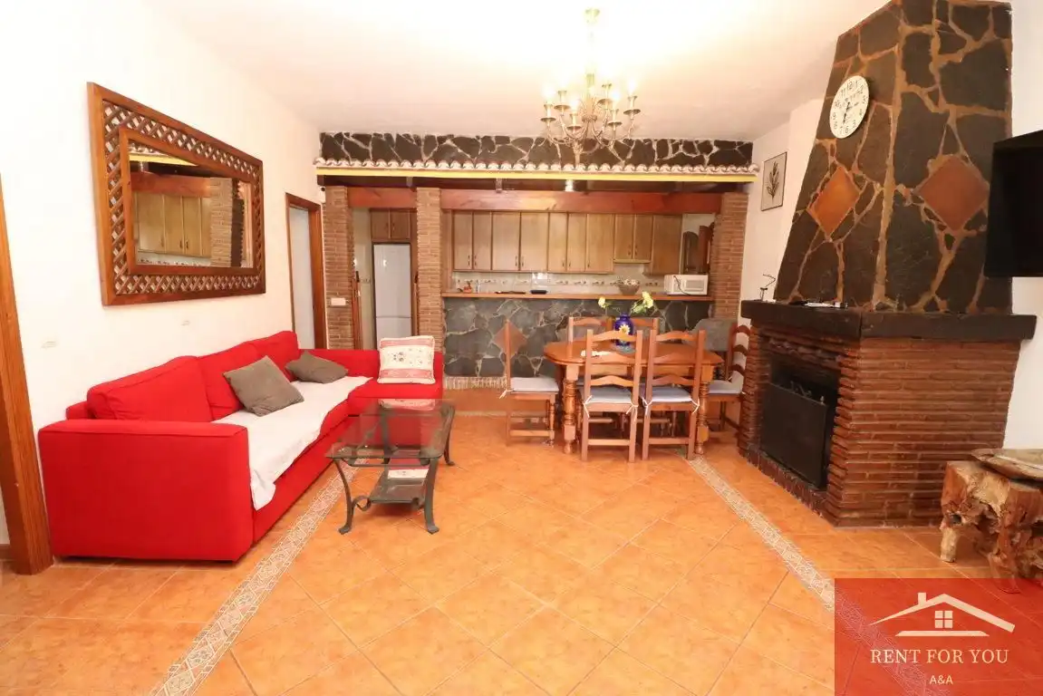 Casa de 110 m² en Alozaina