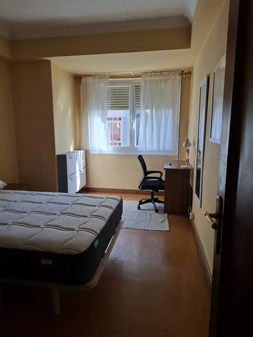 Piso de 90 m² en Ourense