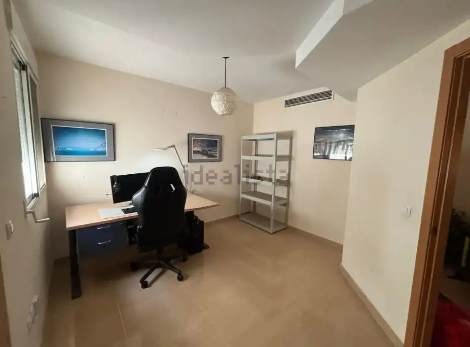 Pis de 174 m² a la Pobla de Vallbona