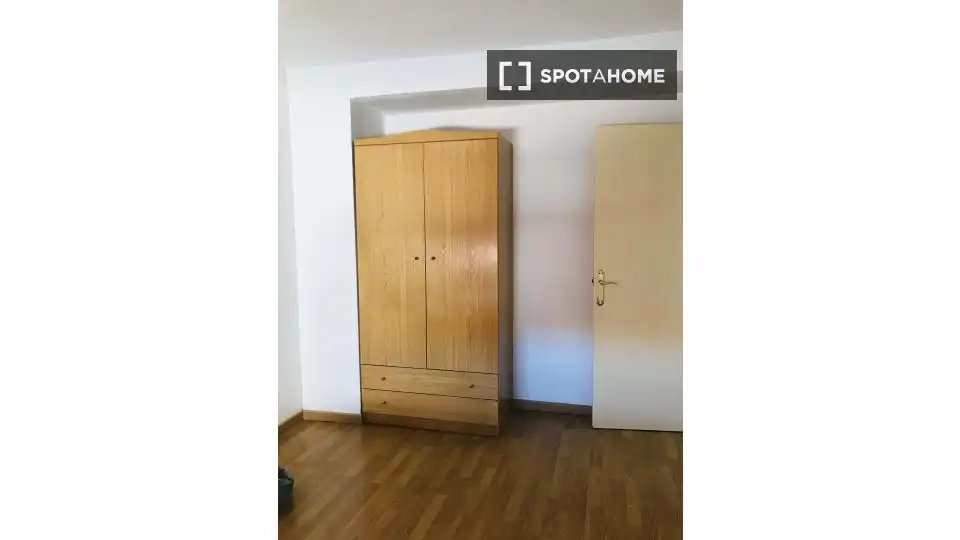 Habitación 75 m², Zaragoza